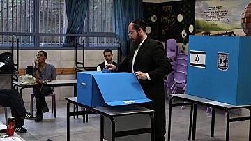 Опозицията и Нетаняху с равни резултати след изборите в Израел