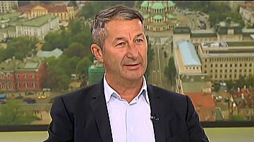 Владимир Каролев открит в тежко състояние