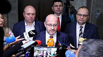 Кънев: Позицията на България за бюджета на ЕС е абсурдна и опасна