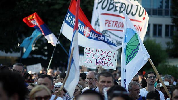 Студентите в Сърбия обявиха платформата си преди изборите на 25 октомври