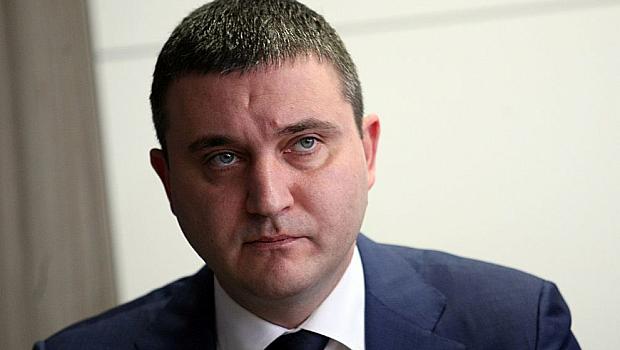 НАП проверява Владислав Горанов